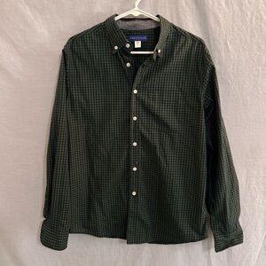 Men's green plaid/ checkered button up long sleeve